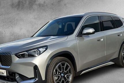 BMW iX1 8.000 km 48.327 &euro; Krefeld 47800