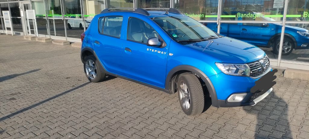 Dacia Sandero 32.500 km 9.880 &euro; Mönchengladbach 41238