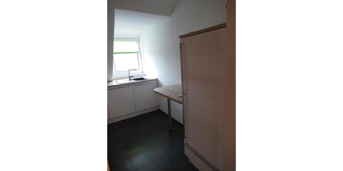 Dachgeschoßwohnung Mönchengladbach West - 3 Zimmer, 57 m&sup2;, 520&euro; | Angebot:26008394