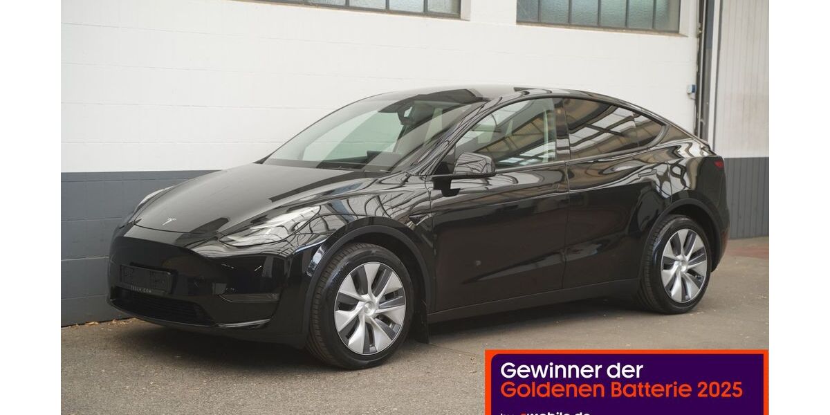 Tesla Model Y 28.211 km 37.950 &euro; Mönchengladbach 41236