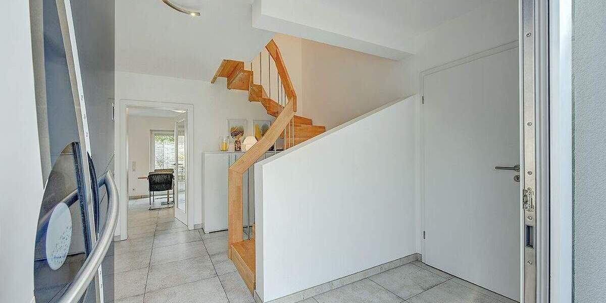 Einfamilienhaus Düsseldorf Unterrath - 5 Zimmer, 143 m&sup2;, 1.298.000&euro; | Angebot:25744337