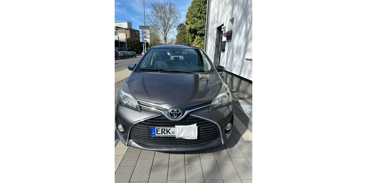 Toyota Yaris 95.574 km 9.300 &euro; Erkelenz 41812