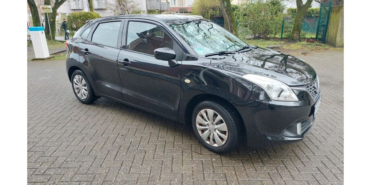 Suzuki Baleno 76.000 km 8.500 &euro; Moers 47441
