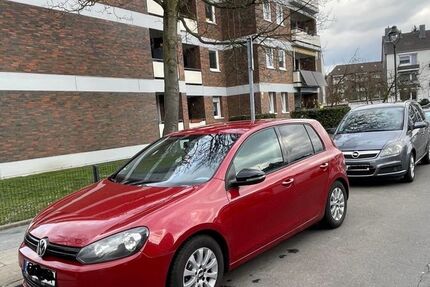 VW Golf 188.000 km 5.500 &euro; Düsseldorf 40589