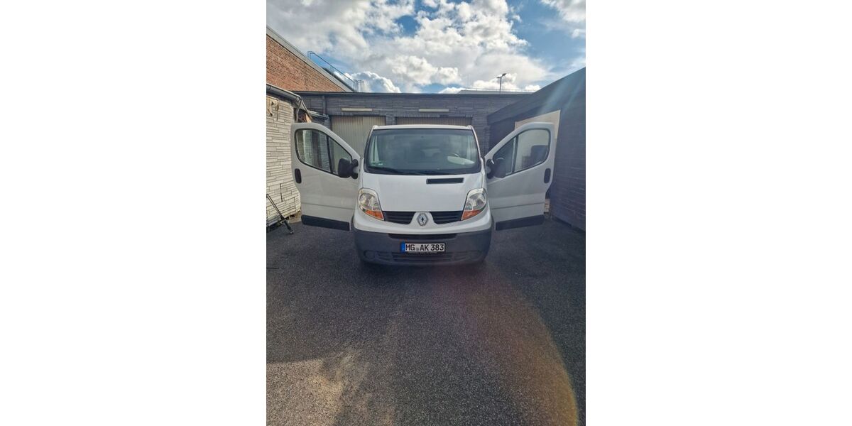 Renault Trafic 173.500 km 5.400 &euro; Mönchengladbach 41063