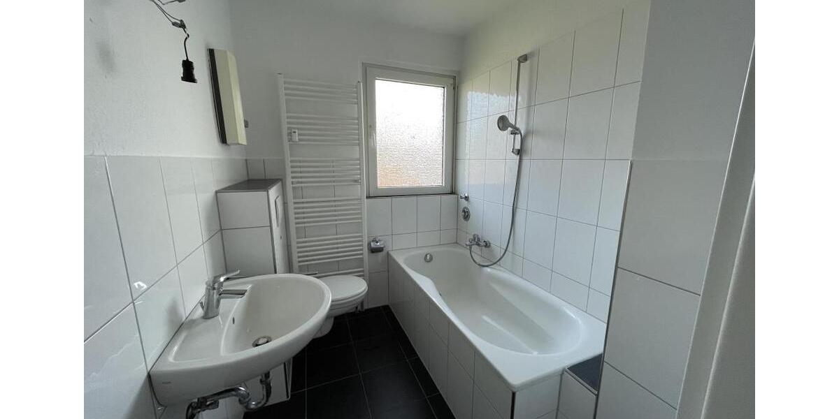 Etagenwohnung Krefeld Benrad - 3 Zimmer, 65 m&sup2;, 560&euro; | Angebot:25861517