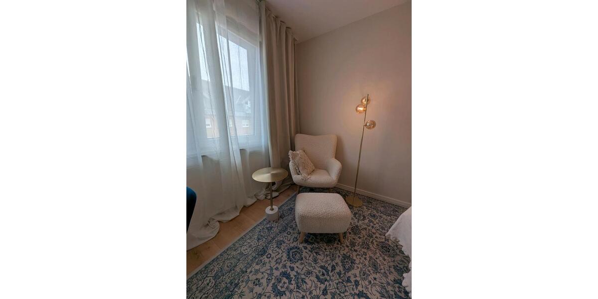 Etagenwohnung Düsseldorf Stadtbezirk 3 - 3 Zimmer, 68 m&sup2;, 1.950&euro; | Angebot:25657875