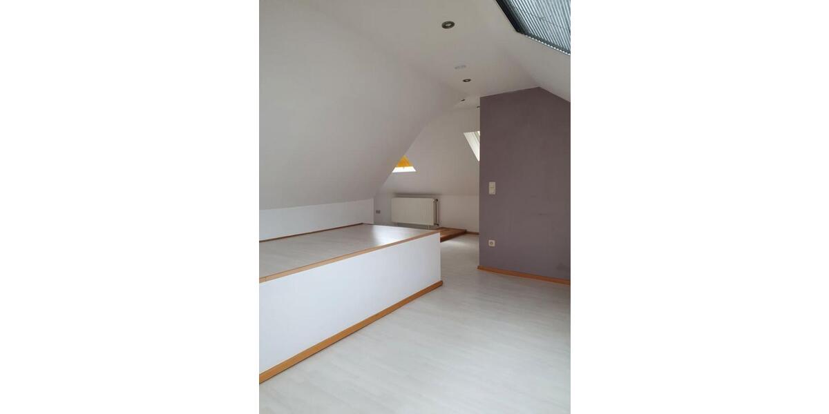 Etagenwohnung Mönchengladbach West - 3 Zimmer, 110 m&sup2;, 990&euro; | Angebot:25838743