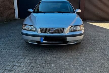 Volvo V70 296.000 km 3.800 &euro; Nettetal 41334