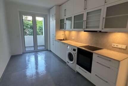 Wohnung Düsseldorf Niederkassel - 2.5 Zimmer, 80 m&sup2;, 1.500&euro; | Angebot:26914232
