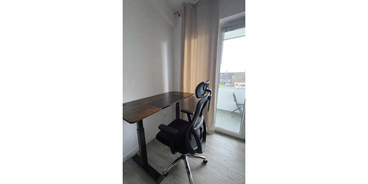 Etagenwohnung Düsseldorf Derendorf - 2 Zimmer, 65 m&sup2;, 650&euro; | Angebot:26033008