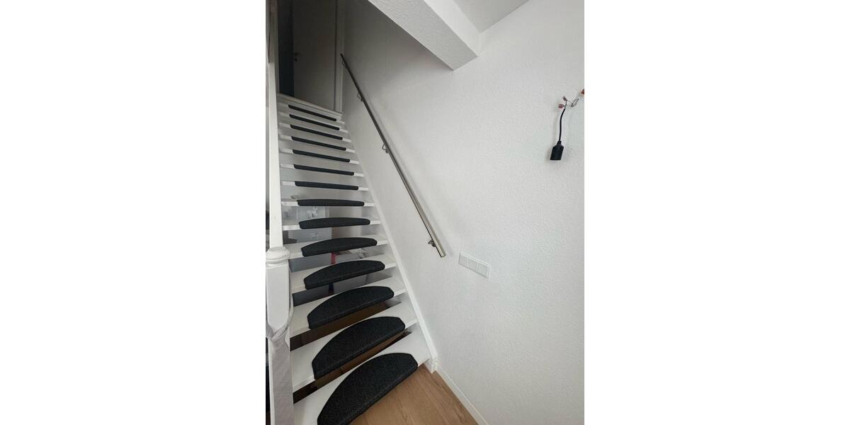 Maisonettenwohnung Moers - 2 Zimmer, 107 m&sup2;, 1.200&euro; | Angebot:26612610