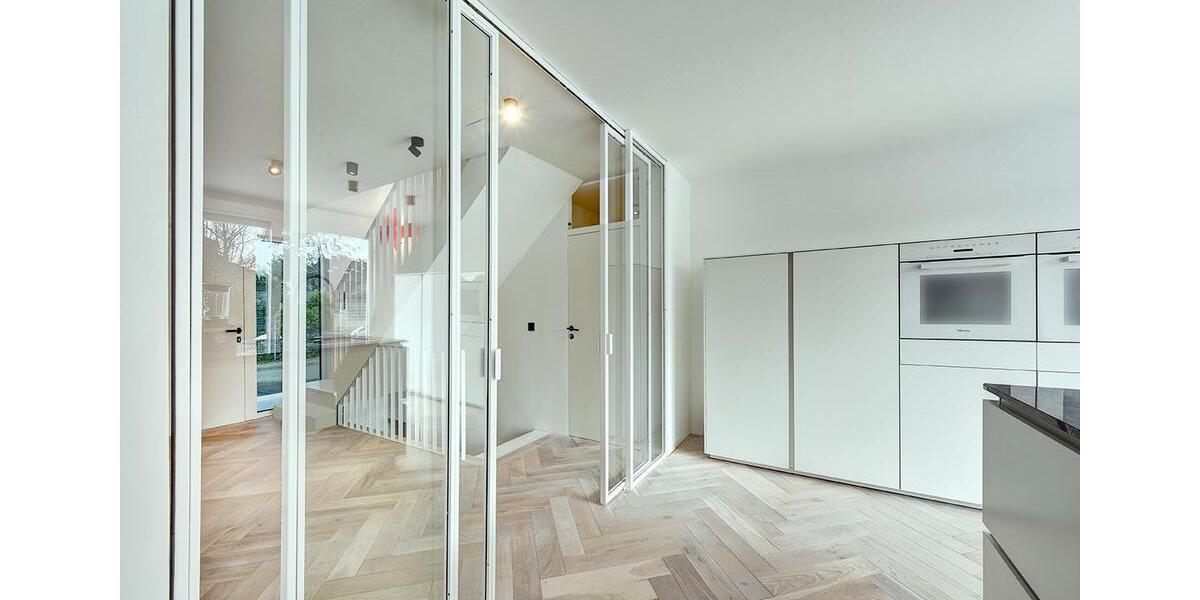 Villa Meerbusch Kierst - 6 Zimmer, 281 m&sup2;, 1.690.000&euro; | Angebot:26658449