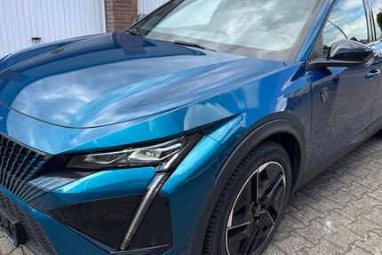 Peugeot 408 90.000 km 18.490 &euro; Neuss 41462