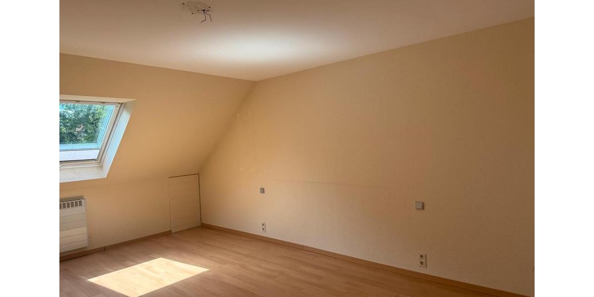 Etagenwohnung Schwalmtal - 3 Zimmer, 100 m&sup2;, 1.200&euro; | Angebot:26635286