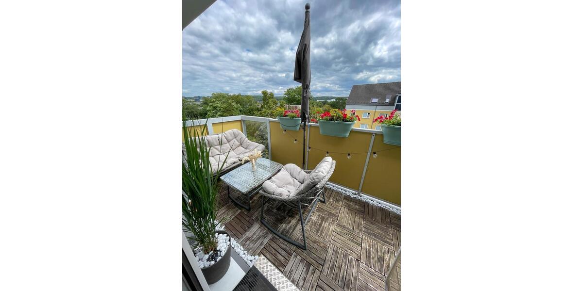 Dachgeschoßwohnung Düsseldorf Stadtbezirk 6 - 2 Zimmer, 65 m&sup2;, 1.350&euro; | Angebot:25995424