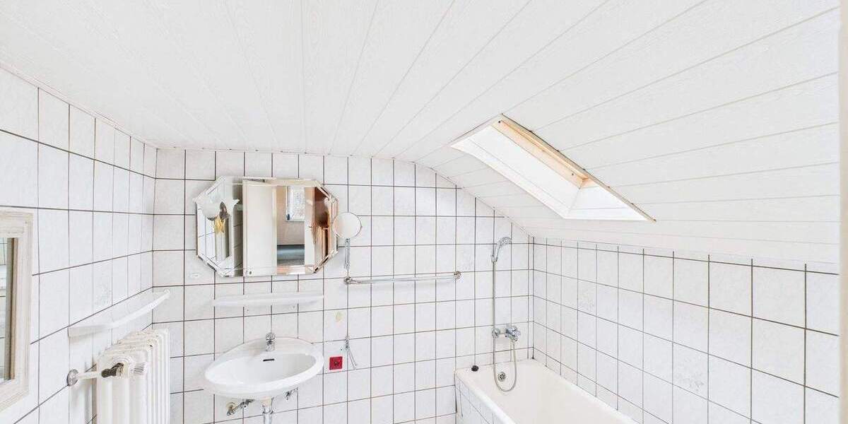 Einfamilienhaus Heinsberg Unterbruch - 8 Zimmer, 180 m&sup2;, 149.000&euro; | Angebot:25662058