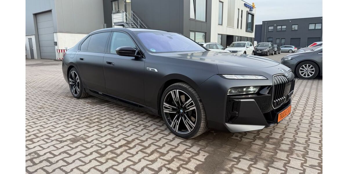 BMW M760 19.990 km 133.161 &euro; Wassenberg 41849