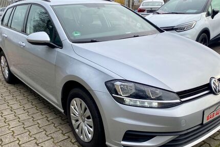 VW Golf 141.120 km 10.900 &euro; Moers 47445