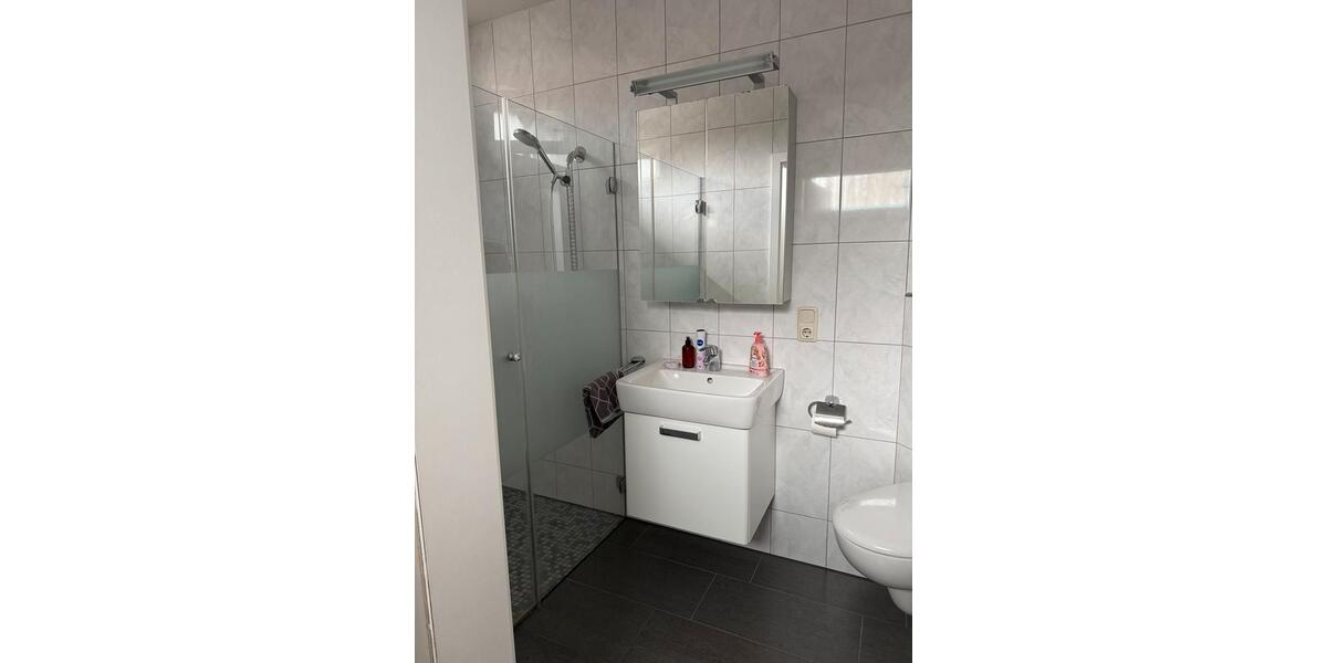 Bungalow Hückelhoven - 6 Zimmer, 195 m&sup2;, 1.999&euro; | Angebot:26520999