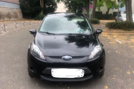 Ford Fiesta 109.000 km 5.000 &euro; Krefeld 47805
