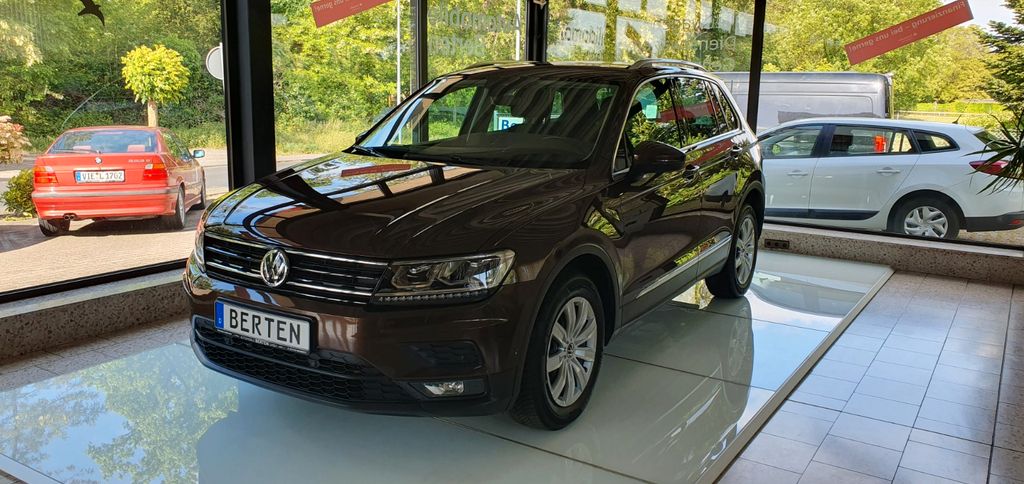 VW Tiguan 121.900 km 17.890 &euro; Nettetal 41334