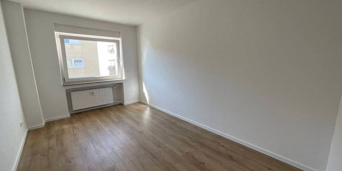 Etagenwohnung Grevenbroich Stadtmitte - 3 Zimmer, 71 m&sup2;, 599&euro; | Angebot:26912859