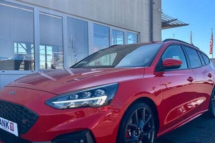 Ford Focus 15.629 km 25.590 &euro; Hückelhoven 41836
