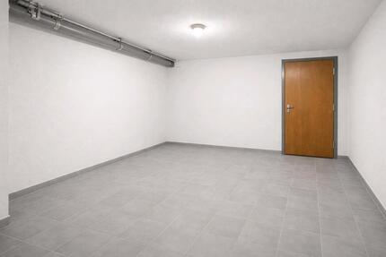 Wohnung Düsseldorf Stadtbezirk 5 - 1 Zimmer, 9 m&sup2;, 300&euro; | Angebot:25478969