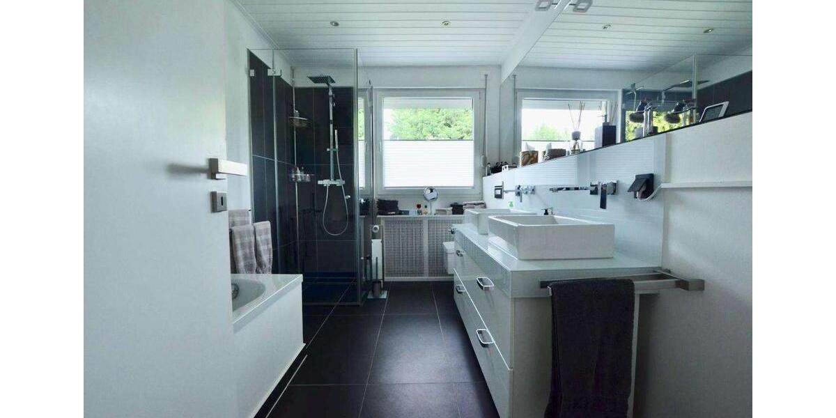 Einfamilienhaus Willich - 5 Zimmer, 150 m&sup2;, 3.350&euro; | Angebot:26461519
