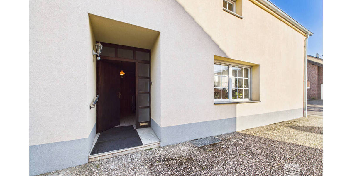 Einfamilienhaus Heinsberg Karken - 7 Zimmer, 145 m&sup2;, 255.000&euro; | Angebot:25971054