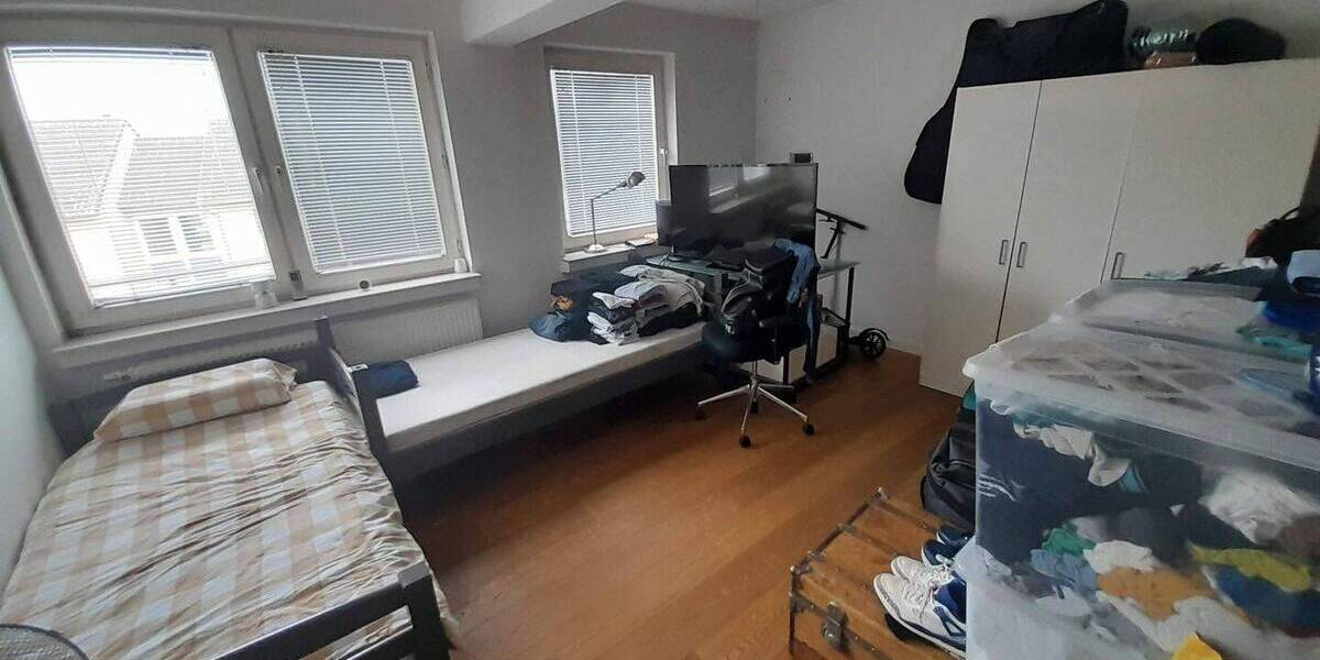 Etagenwohnung Düsseldorf Bilk - 3 Zimmer, 101 m&sup2;, 567.000&euro; | Angebot:26879322