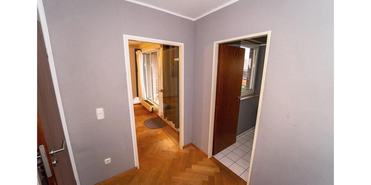 Dachgeschoßwohnung Korschenbroich - 2 Zimmer, 80 m&sup2;, 249.000&euro; | Angebot:26837358