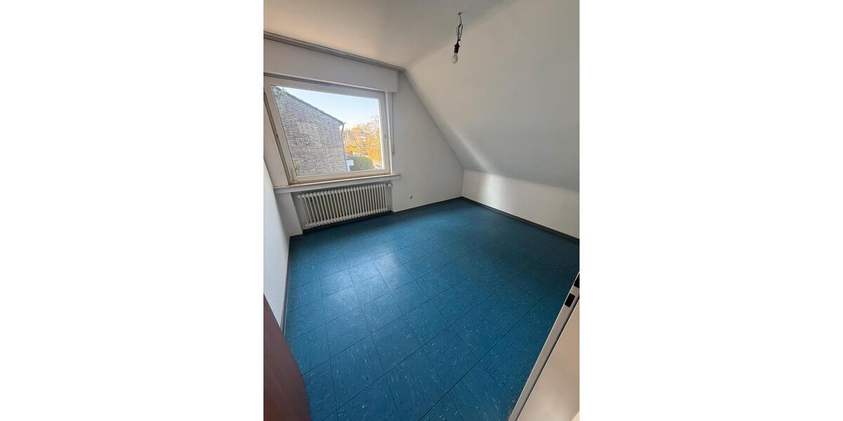 Einfamilienhaus Düsseldorf Stadtbezirk 5 - 5 Zimmer, 160 m&sup2;, 700.000&euro; | Angebot:25926089