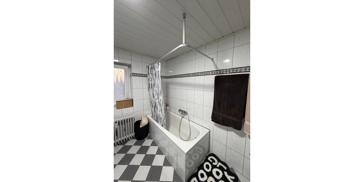 Dachgeschoßwohnung Heinsberg - 2 Zimmer, 70 m&sup2;, 790&euro; | Angebot:25882218