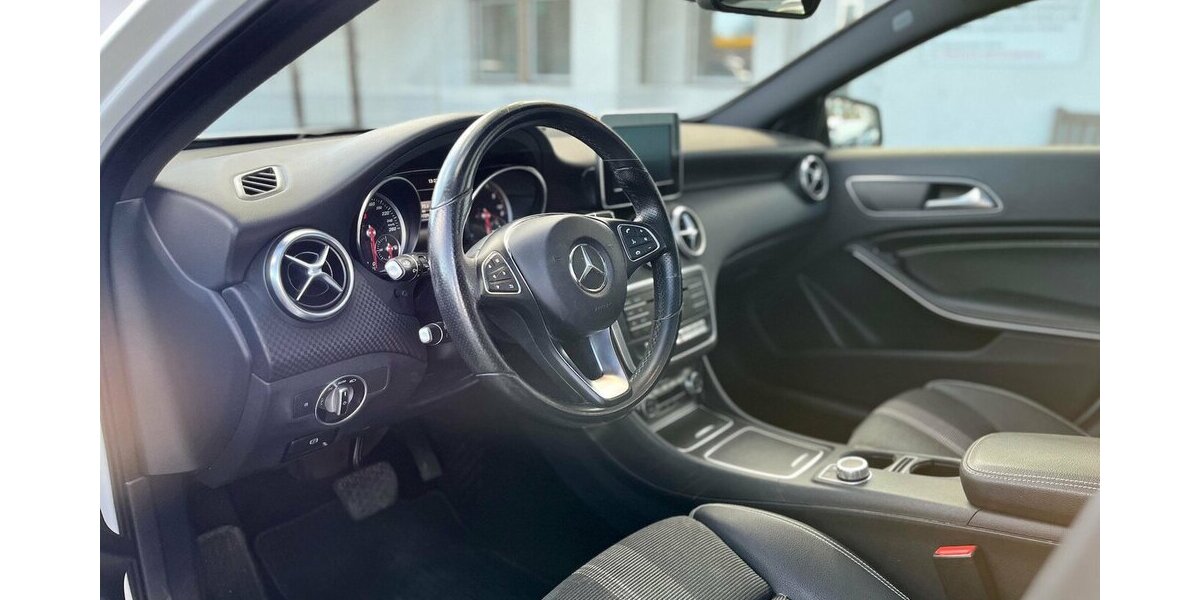 Mercedes-Benz A 220 CDI / AMG / Pano / Kamera / Navi / Euro6 195.000 km 16.390 &euro; Mönchengladbach 41066