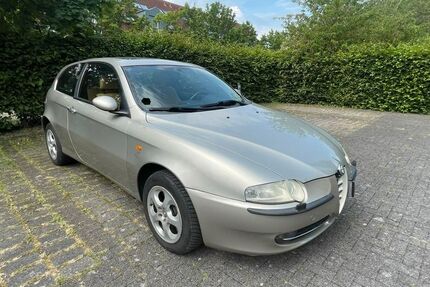 Alfa Romeo 147 184.000 km 2.480 &euro; Meerbusch 40670