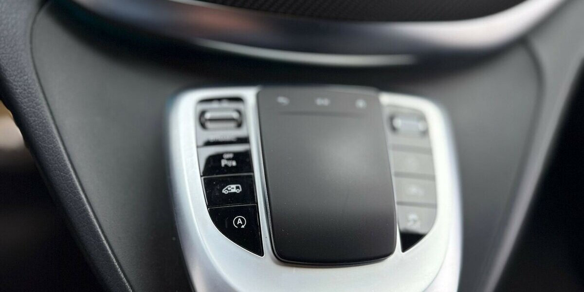 Mercedes-Benz V 300 d Lang / AMG Paket / 4MATIC / Leder / AHK 70.000 km 54.490 &euro; Mönchengladbach 41066