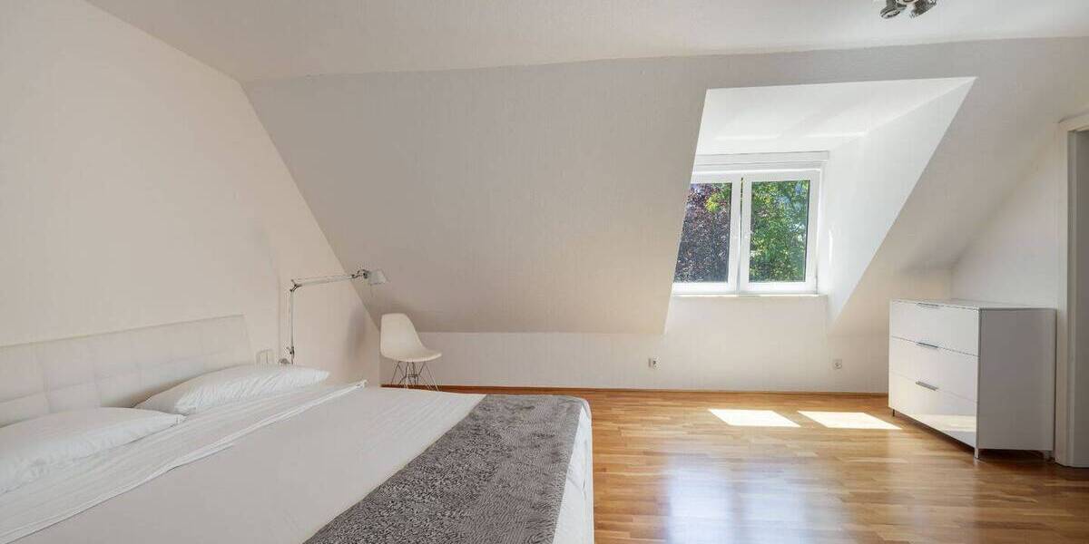 Einfamilienhaus Neuss Rosellen - 5 Zimmer, 196 m&sup2;, 940.000&euro; | Angebot:26840910
