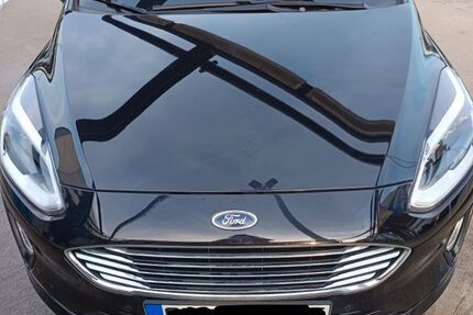 Ford Fiesta 98.000 km 9.999 &euro; Düsseldorf 40477