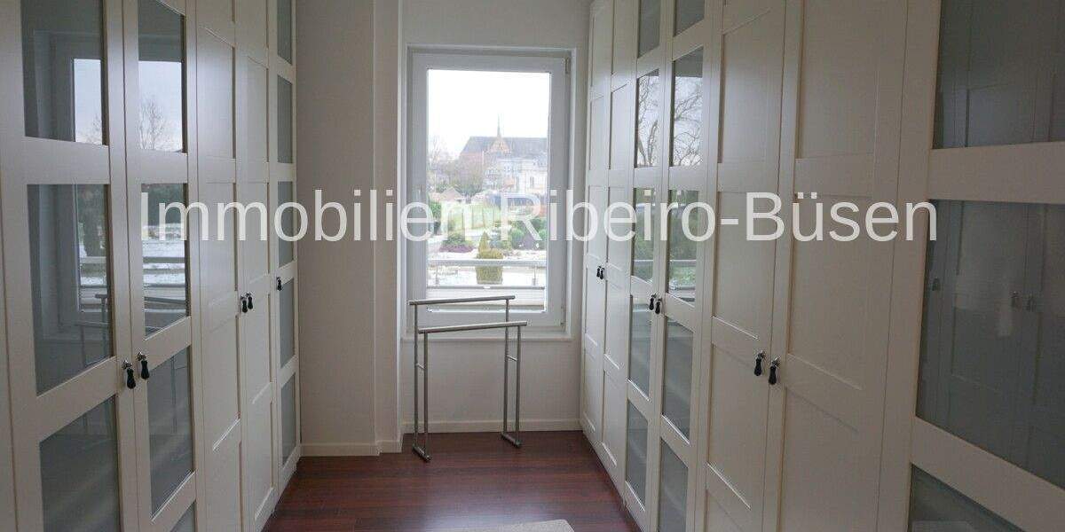 Einfamilienhaus Mönchengladbach / Bettrath-Hoven Bettrath - 5 Zimmer, 175 m&sup2;, 945.000&euro; | Angebot:25698225