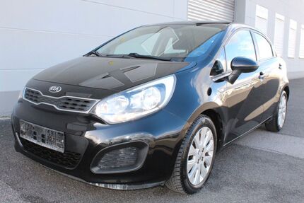 Kia Rio 152.600 km 2.780 &euro; Mönchengladbach 41066