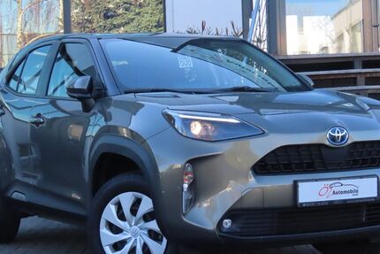 Toyota Yaris 64.257 km 21.900 &euro; Neuss 41469