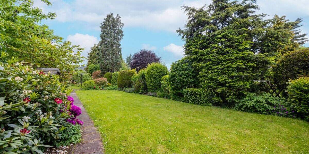 Mehrfamilienhaus, Wohnhaus Krefeld Uerdingen - 8 Zimmer, 201 m&sup2;, 475.000&euro; | Angebot:26695172