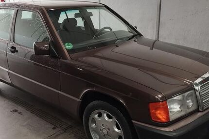 Mercedes-Benz 190 170.593 km 10.500 &euro; Düsseldorf 40599
