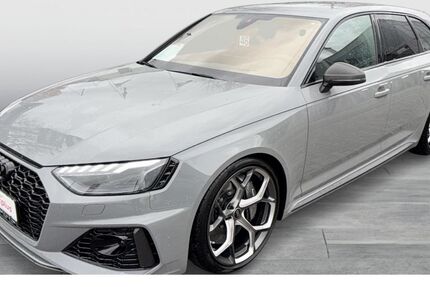 Audi RS4 10.134 km 96.390 &euro; Mönchengladbach 41066
