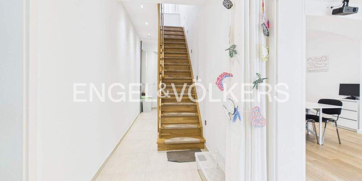 Einfamilienhaus Krefeld Bockum - 8 Zimmer, 290 m&sup2;, 990.000&euro; | Angebot:25749292