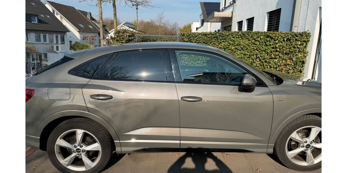 Audi Q3 65.000 km 29.500 &euro; Mönchengladbach 41068