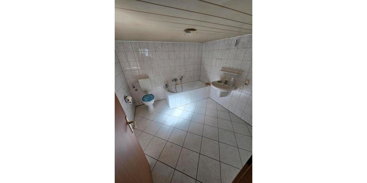 Reihenhaus Wassenberg - 3 Zimmer, 100 m&sup2;, 1.300&euro; | Angebot:25975944