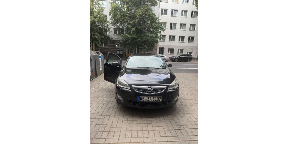 Opel Astra 245.000 km 2.700 &euro; Düsseldorf 40211